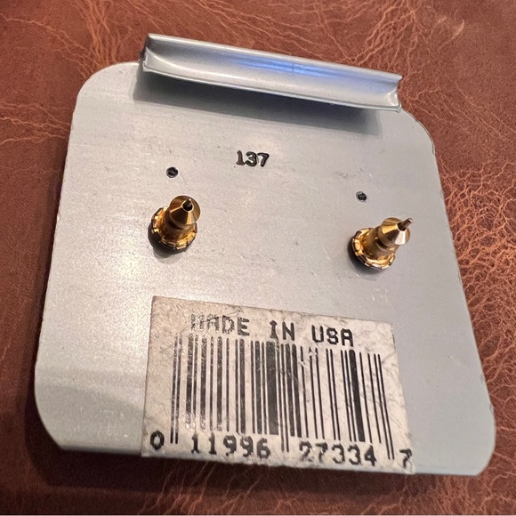 1928 Gold and Black Crystal Earrings - Picture 2 of 4